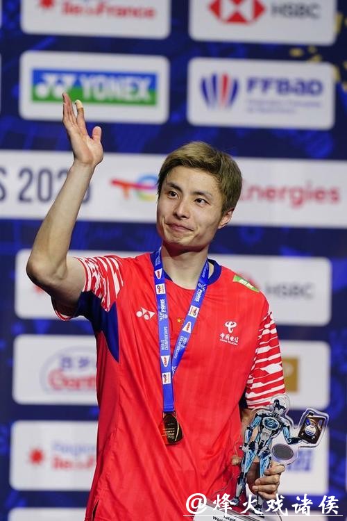 羽毛球世锦赛 石宇奇战胜拉克什亚晋级男单32强 羽毛球世锦赛 石宇奇战胜拉克什亚晋级男单32强